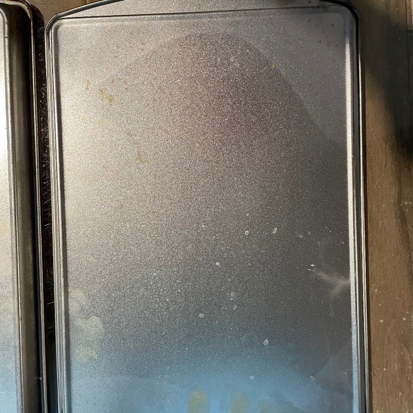 4-Piece Mixed Set of Baking Sheets/Pans - Picture 6 of 7